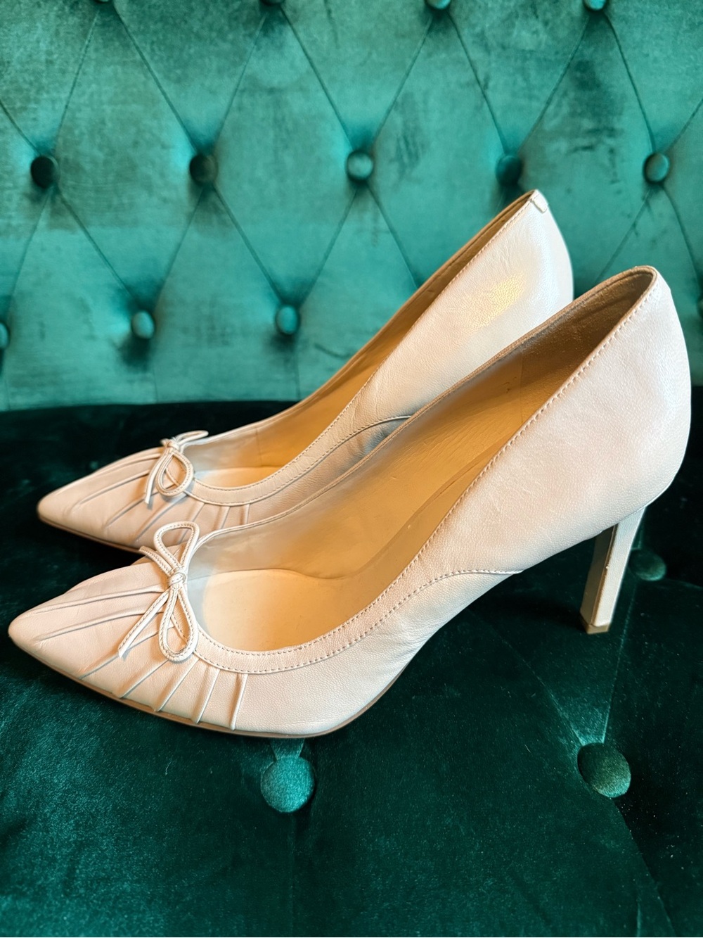 NWOT Nude Leather Bow Pointed Toe Pumps Heels 9.5M Nine West Unworn no box